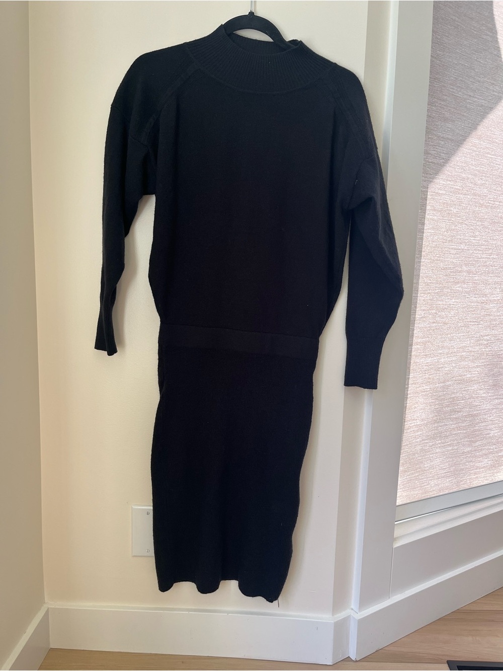 Black Knit Long-Sleeve Sweater Dress with Zipper on Side